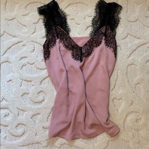 🌸 Blush pink & Black Lace tank